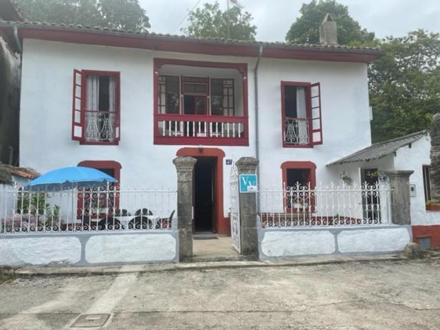 El Requexu De Rales Villa Rales  Exteriör bild