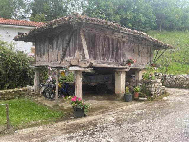 El Requexu De Rales Villa Rales  Exteriör bild