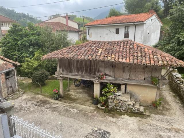 El Requexu De Rales Villa Rales  Exteriör bild