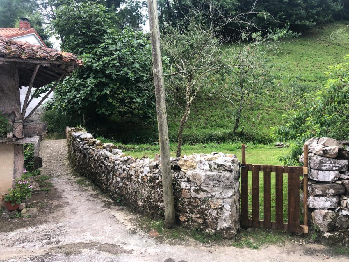 El Requexu De Rales Villa Rales  Exteriör bild